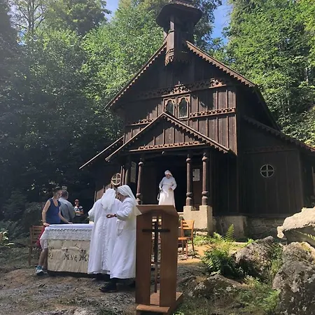 Apt.jana ,apt.terezka アパート